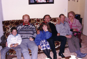 1988 - Richard with Dad Andrea Uncle Alan Granpa Harry Granma Marj (Aug)